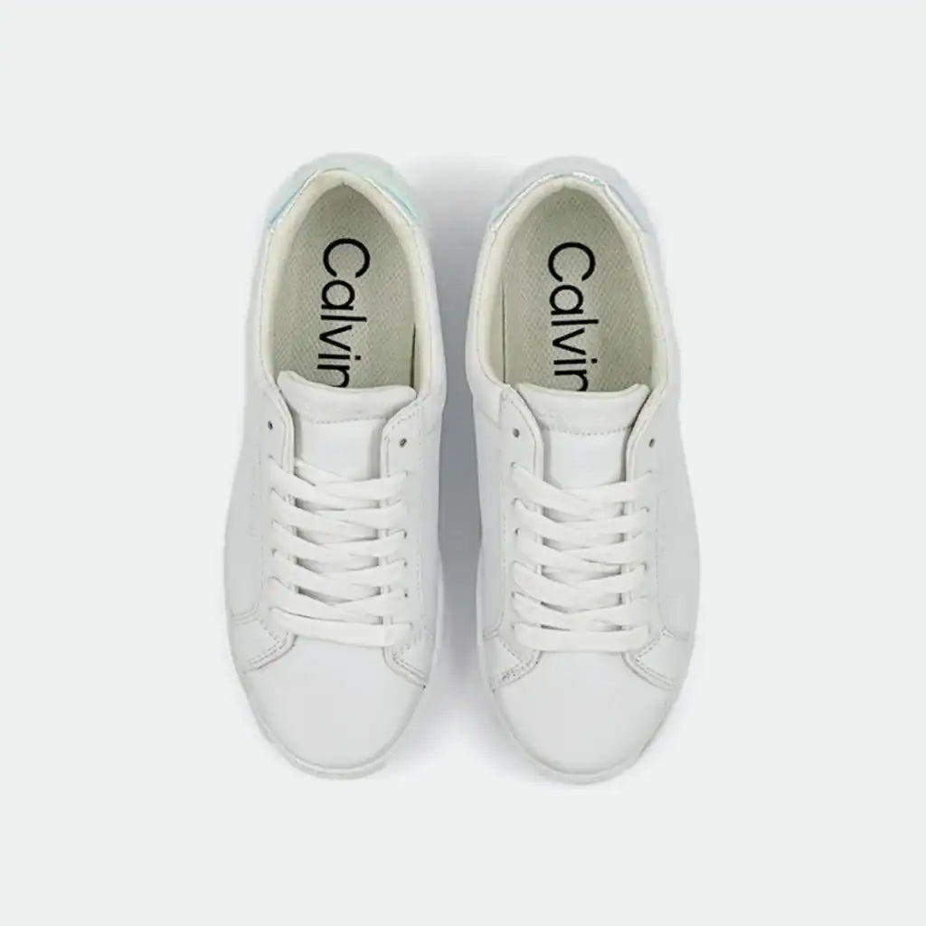 Gules Sneaker